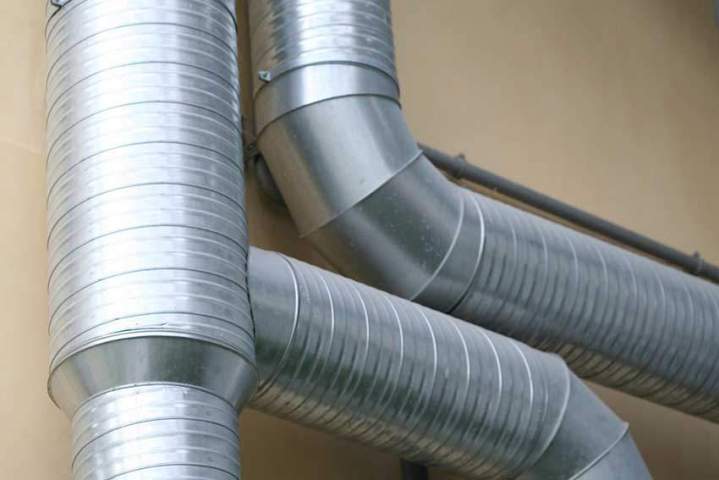 Precision Ductwork Installation – Manufactured & Installed by Our Experts !
